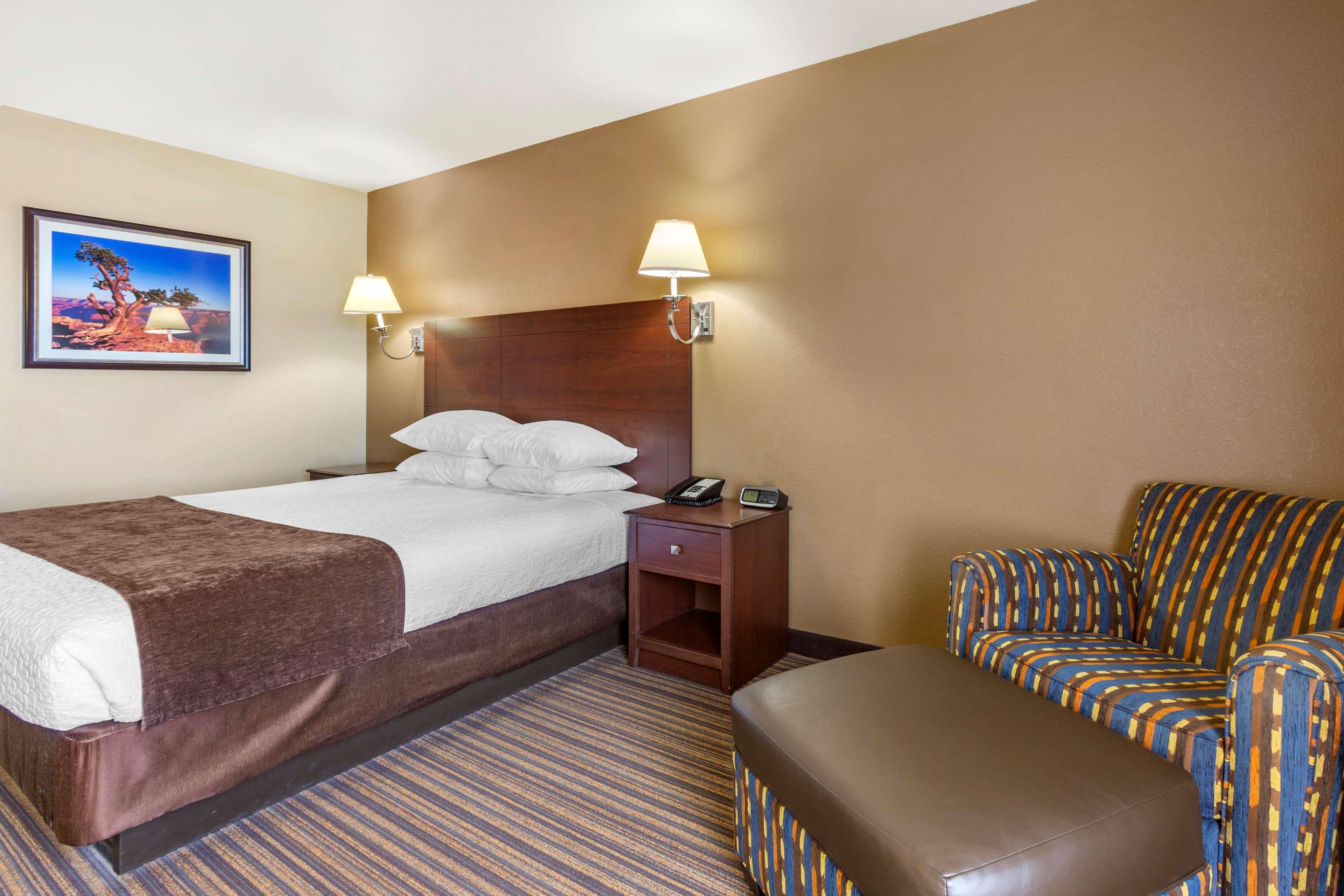 Best Western Plus Winslow Inn Bagian luar foto