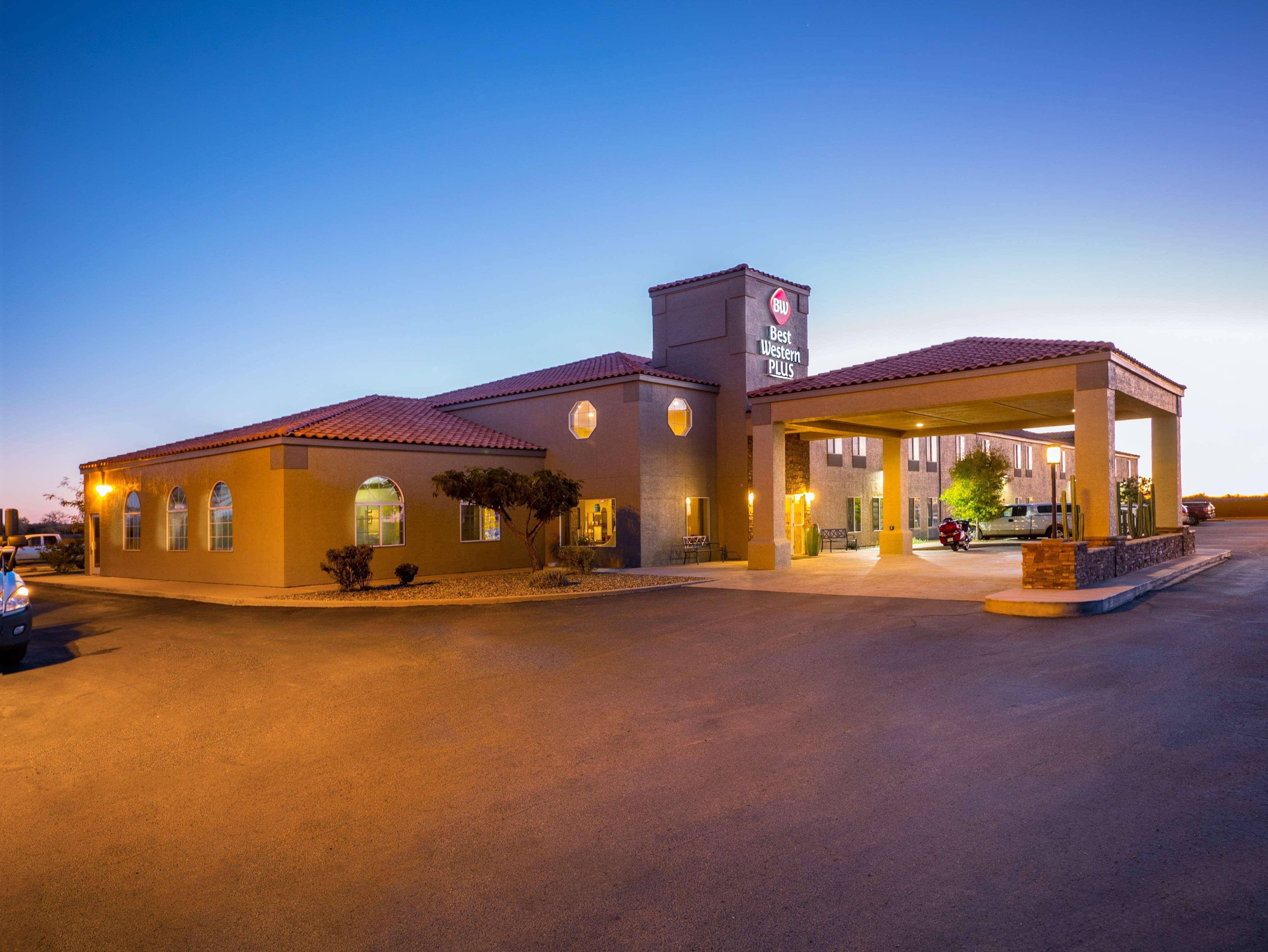 Best Western Plus Winslow Inn Bagian luar foto